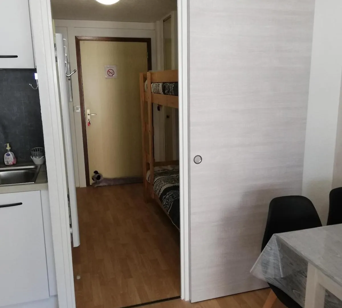 Appartement Avec Balcon Au Centre De Saint-Lary